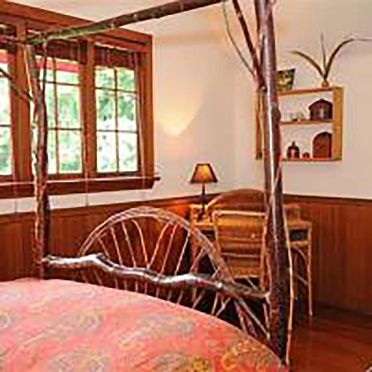 Wedgwood Manor And Glamping Retreat Crawford Bay Exterior foto