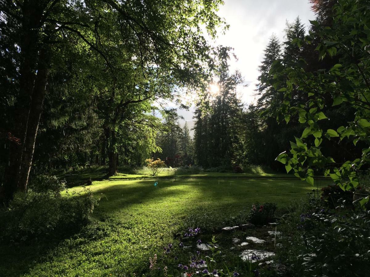 Wedgwood Manor And Glamping Retreat Crawford Bay Exterior foto